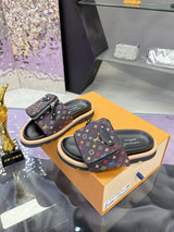 Takashi Murakami's LV series couple's sandals
