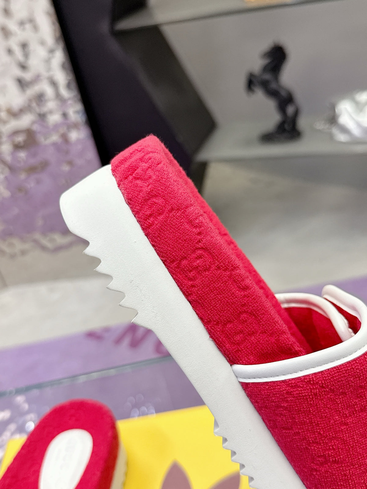adidas x Gucci联名系列女士GG防水台拖鞋