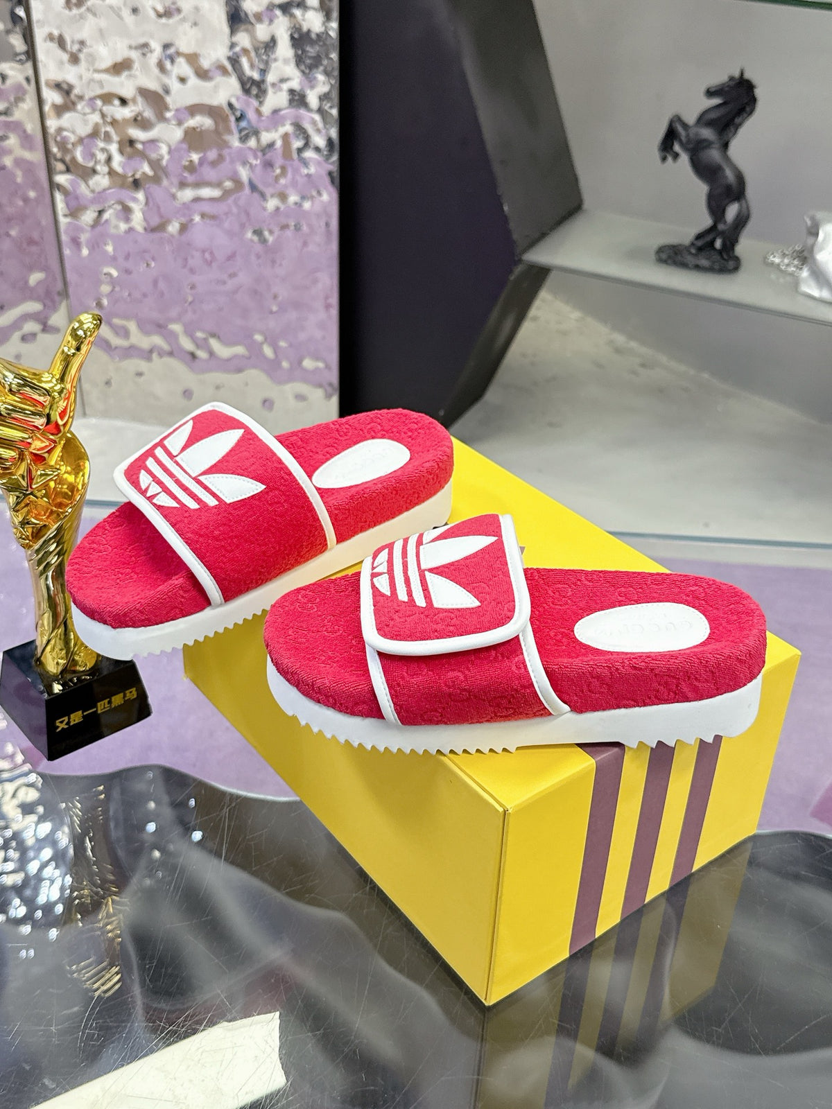 adidas x Gucci联名系列女士GG防水台拖鞋