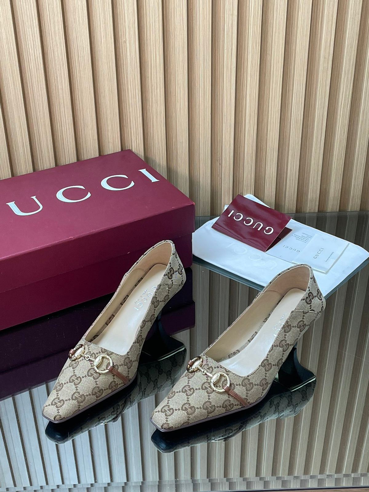2026 Early Spring GUCCI High-End Vittoria Series Low-Cut Women's Shoes