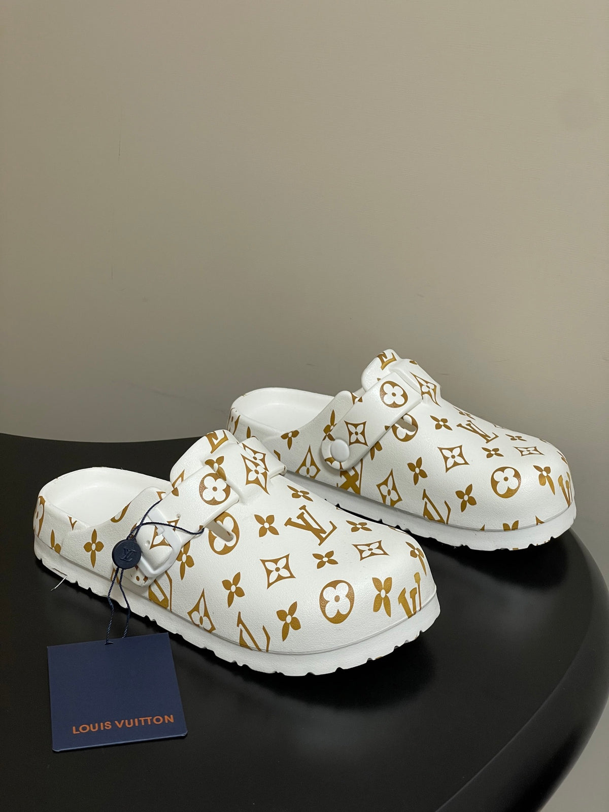 Latest Hot Selling Louis Vuitton Birkenstock Mules, Jelly-like Half-Slippers, Couple Style, Casual Beach Shoes
