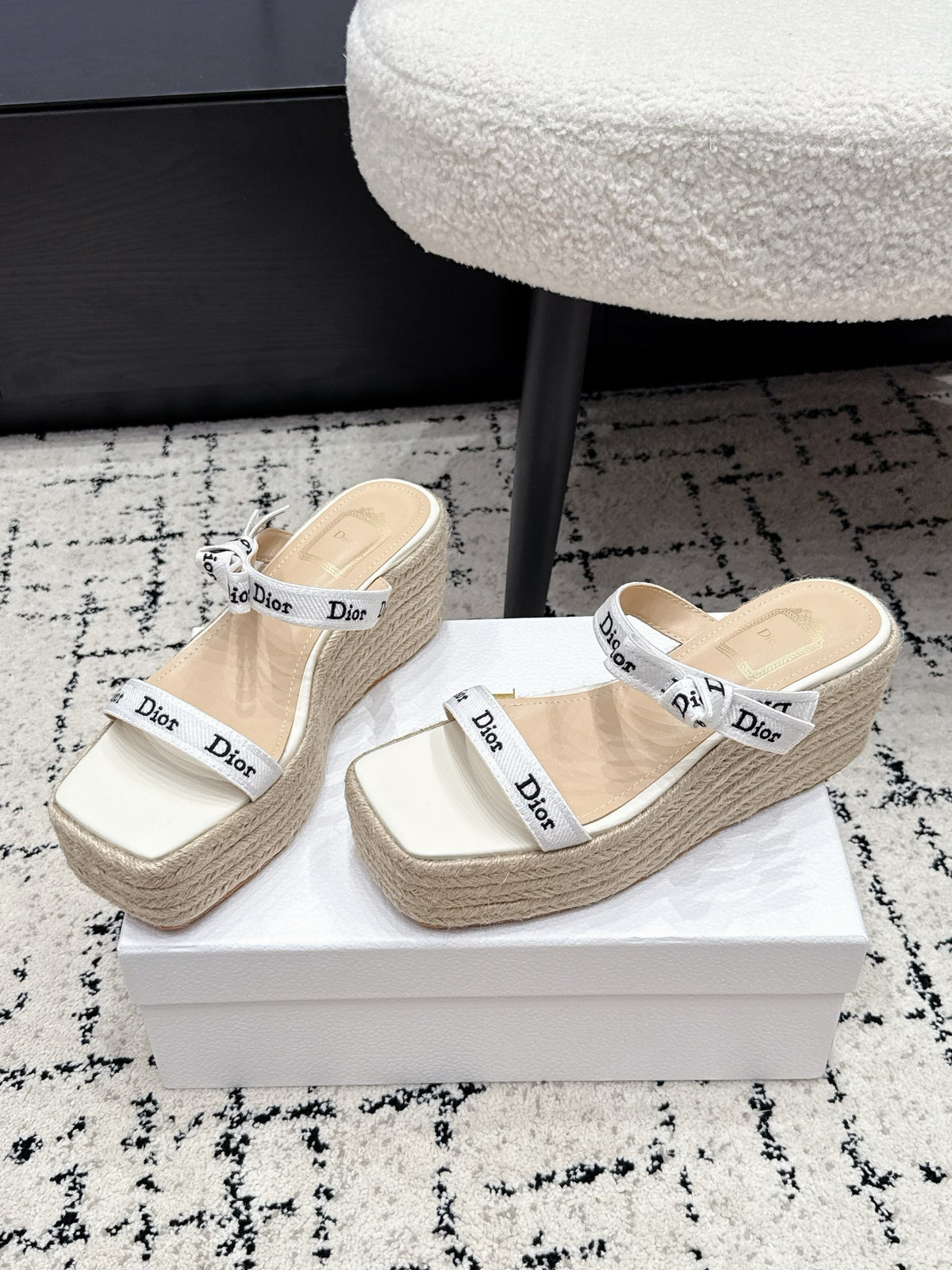DIOR Spring/Summer 2026 Newest Letter Ribbon Straw Wedge Sandals