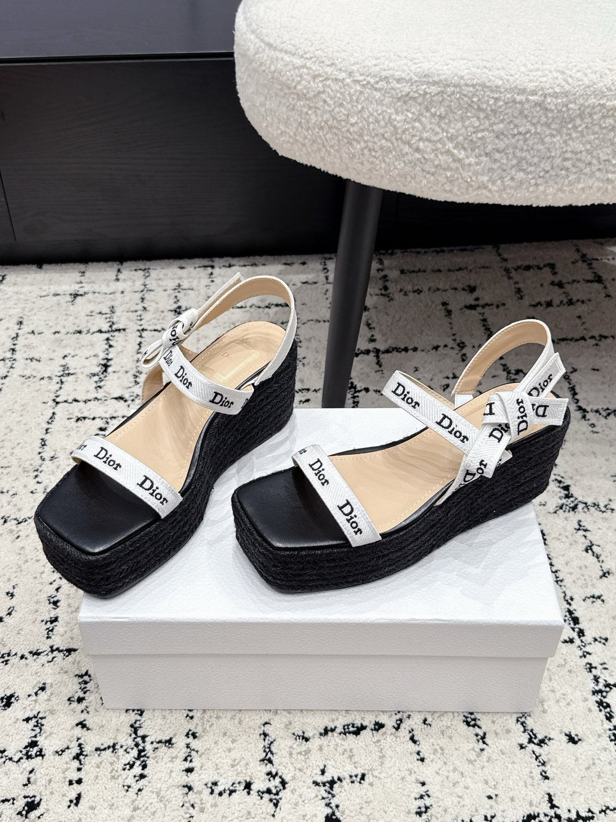 DIOR Spring/Summer 2026 Newest Letter Ribbon Straw Wedge Sandals