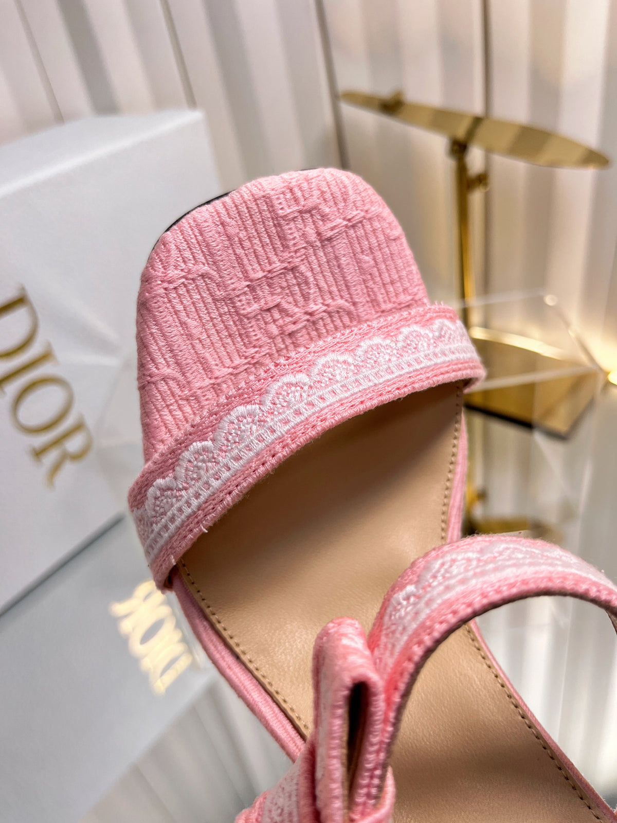 High-quality J'ADIOR strappy sandals, Dior 2026 Spring/Summer latest color Macrame