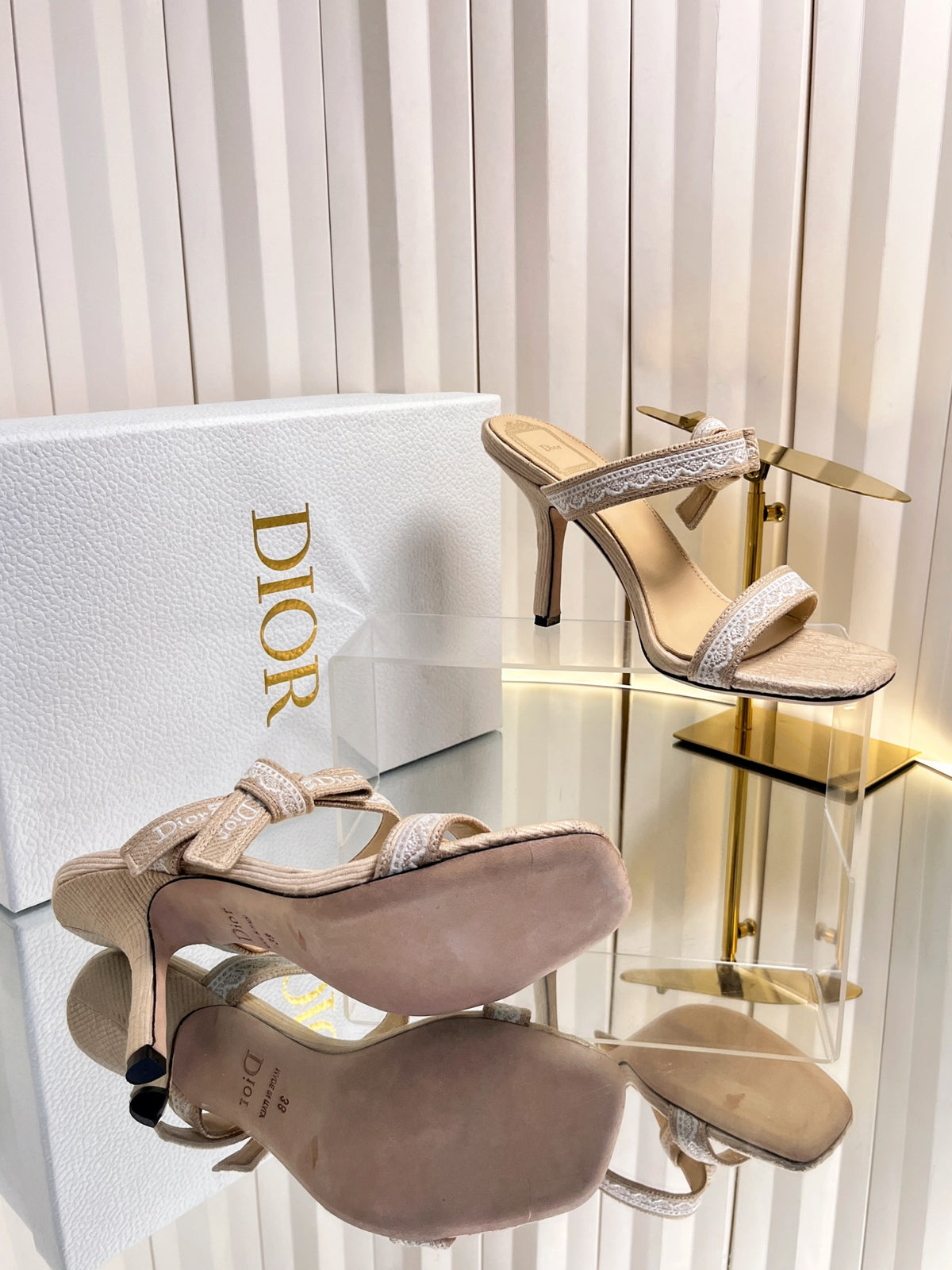 High-quality J'ADIOR strappy sandals, Dior 2026 Spring/Summer latest color Macrame, jacquard embroidered logo high-heeled color-blocked women's shoes