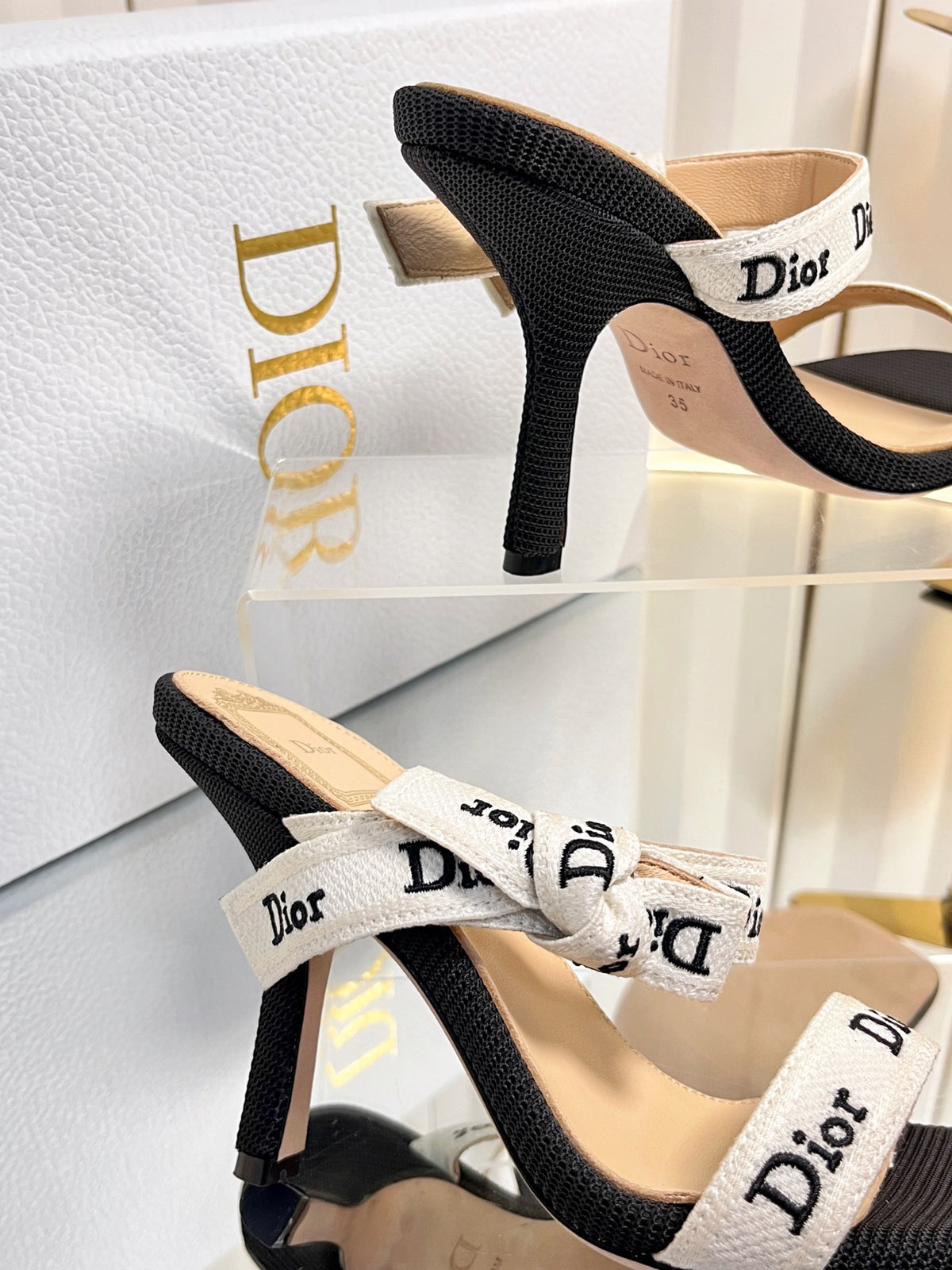 High-quality J'ADIOR strappy sandals, Dior 2026 Spring/Summer latest color Macrame