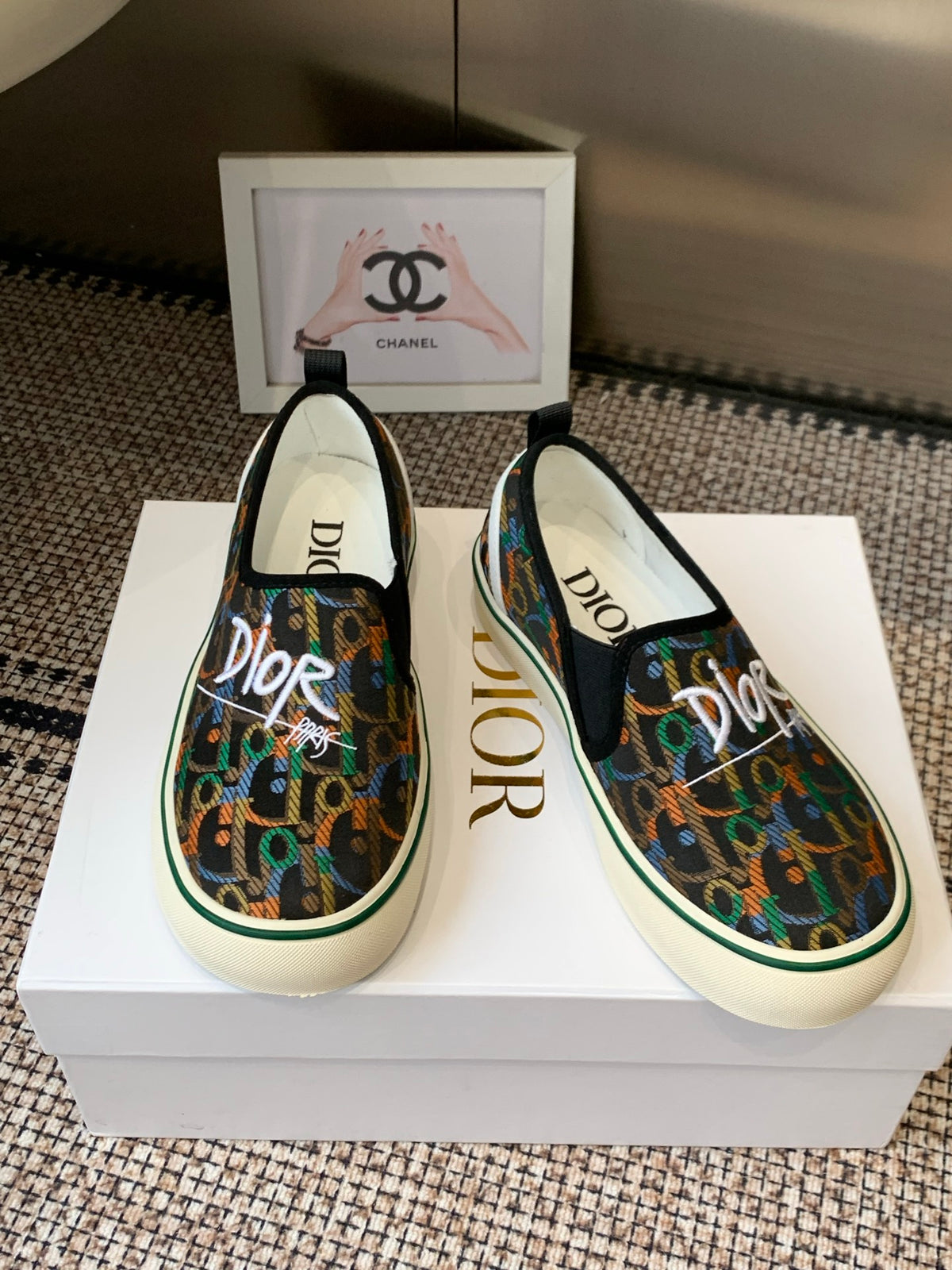 Dior's new 2026 Spring/Summer runway collection embroidered casual loafers