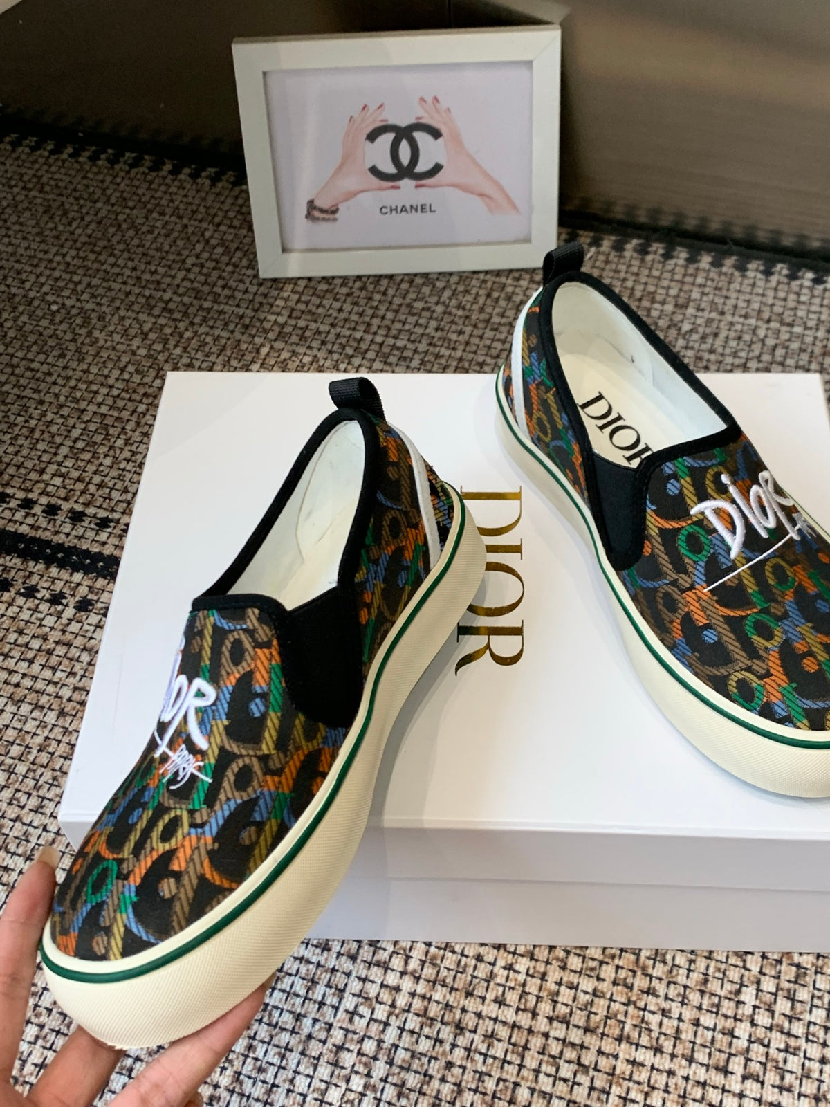 Dior's new 2026 Spring/Summer runway collection embroidered casual loafers