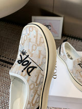 Dior's new 2026 Spring/Summer runway collection embroidered casual loafers