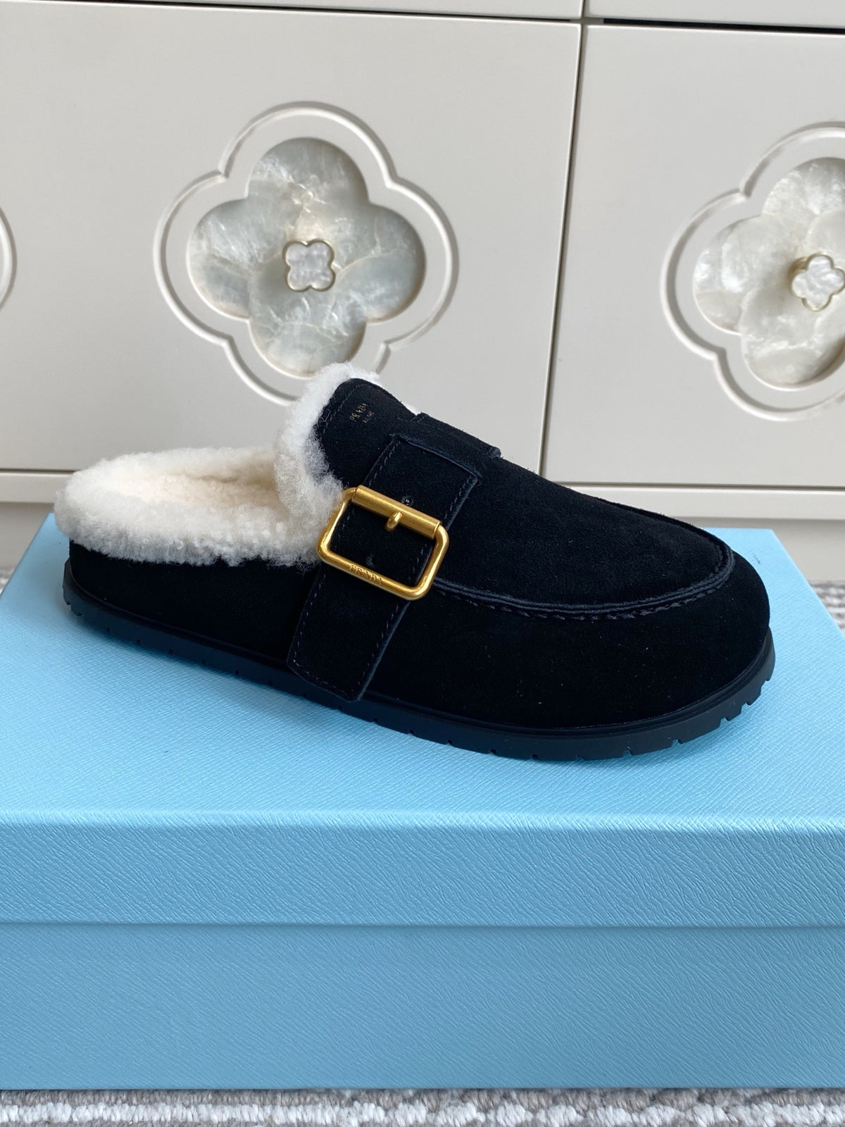 p315 Prada Fall/Winter Lambswool Mule Slippers | New Women's Boken Style