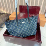Comes with a box measuring 25*20 cm. This Gucci denim tote bag features GG Supreme monogram canvas with leather trim and handles, and a gold-tone metal logo plate. The bag has Gucci's classic structured tote silhouette, understated yet stylish, suitable for everyday wear without being too formal. (Ej)