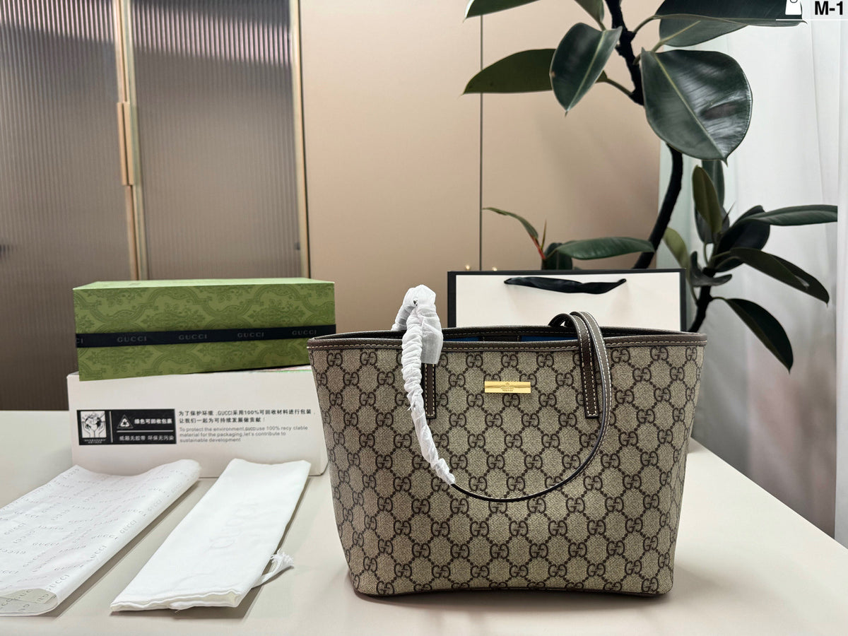 Gucci Gucci shopping bag 💰