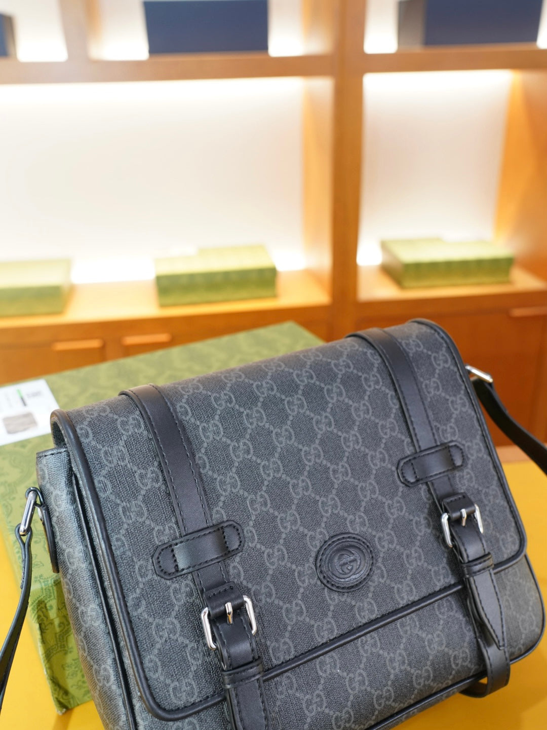 GUCCI official website synchronized high-quality crossbody shoulder bag
