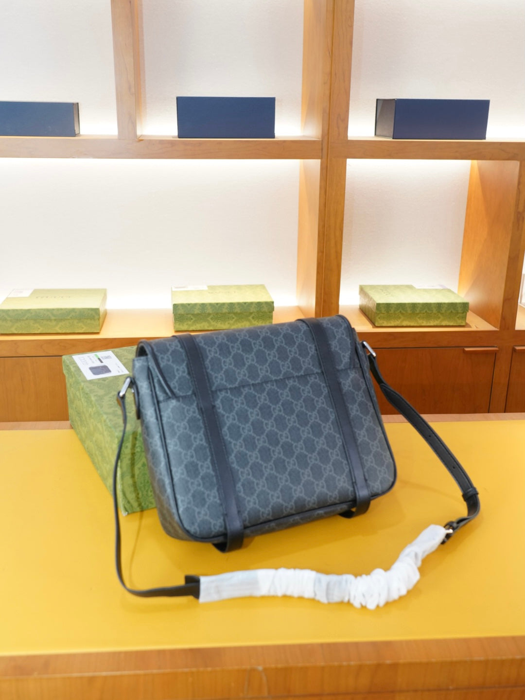 GUCCI official website synchronized high-quality crossbody shoulder bag
