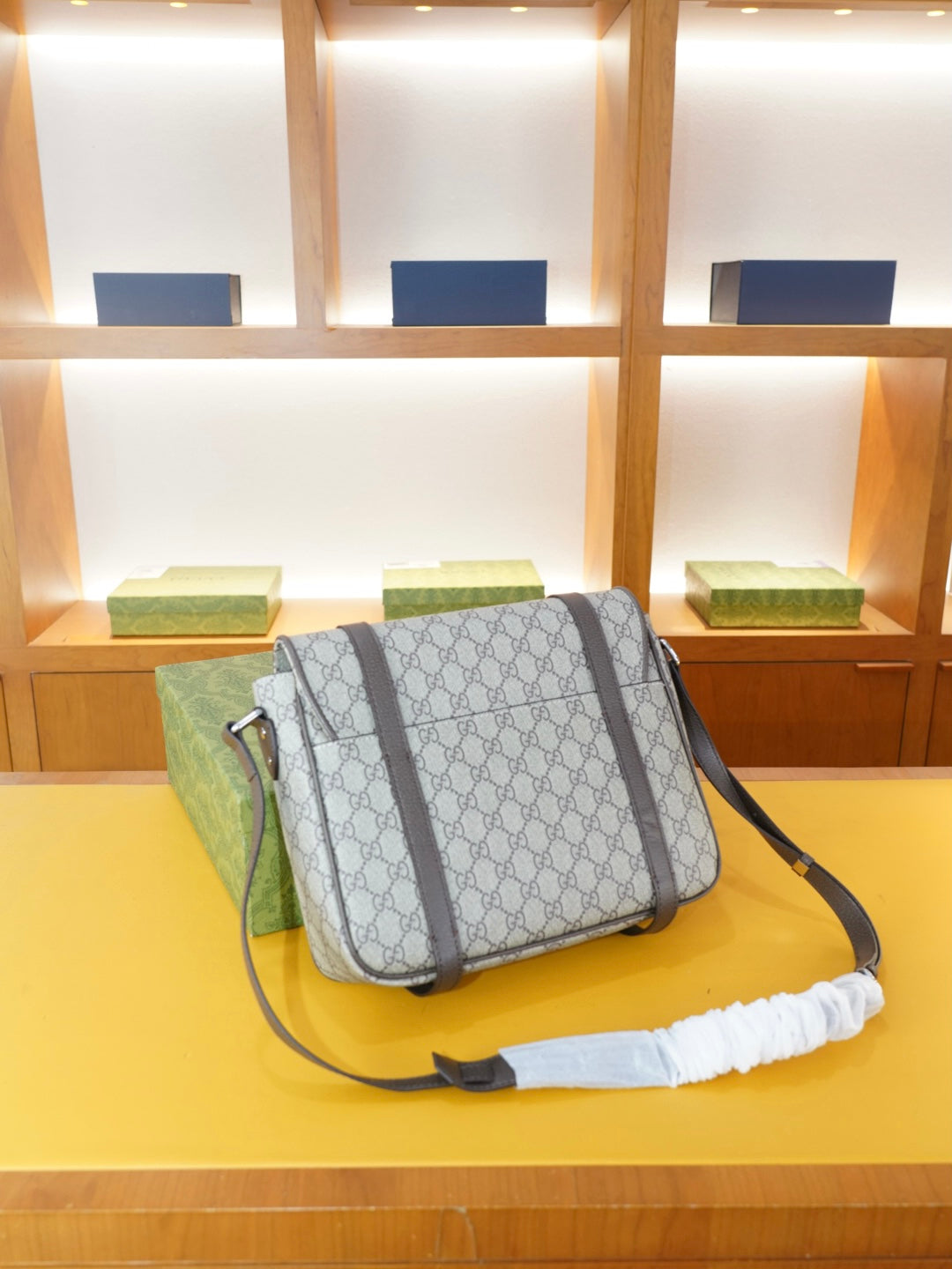 GUCCI official website synchronized high-quality crossbody shoulder bag