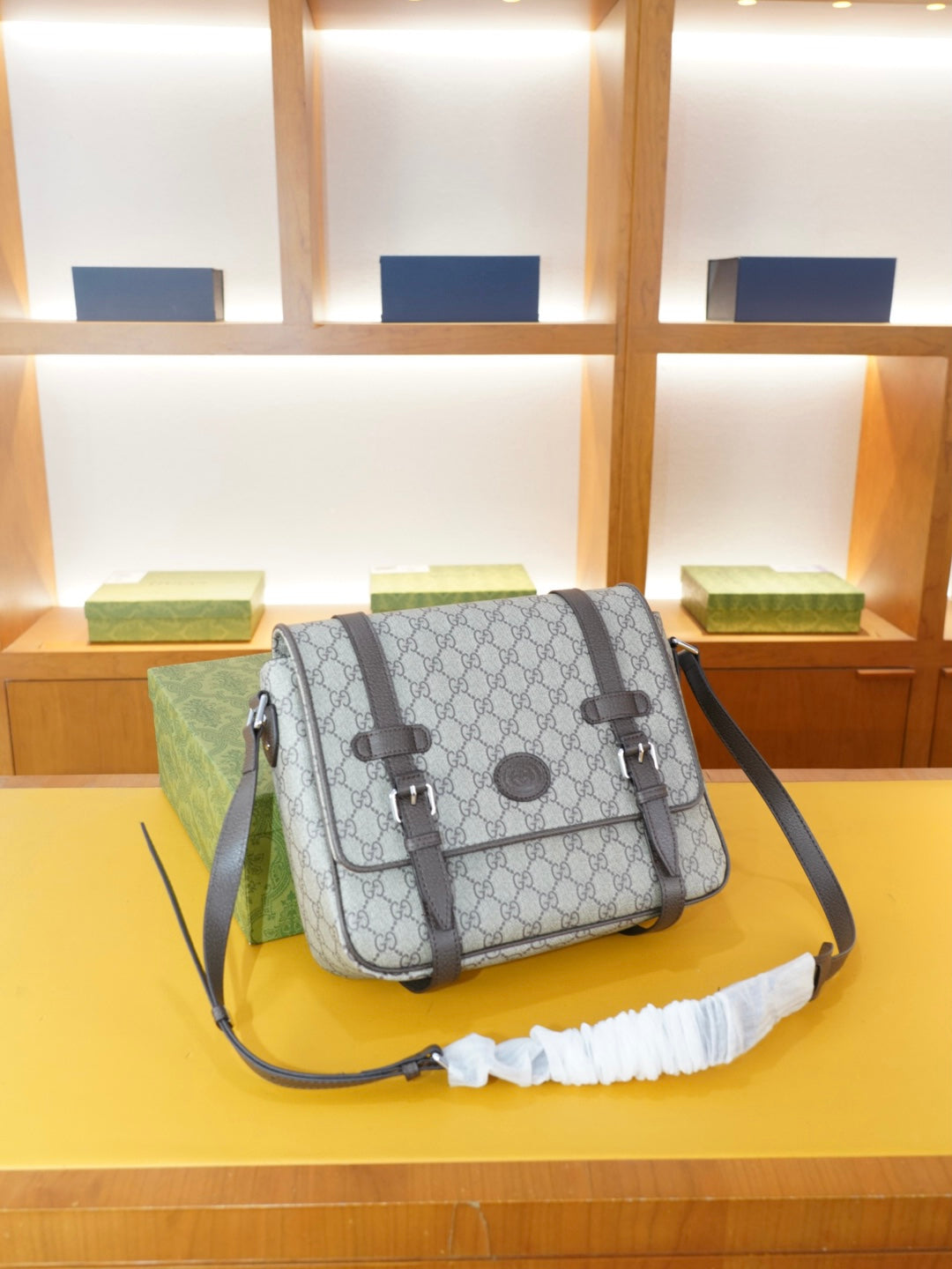 GUCCI official website synchronized high-quality crossbody shoulder bag