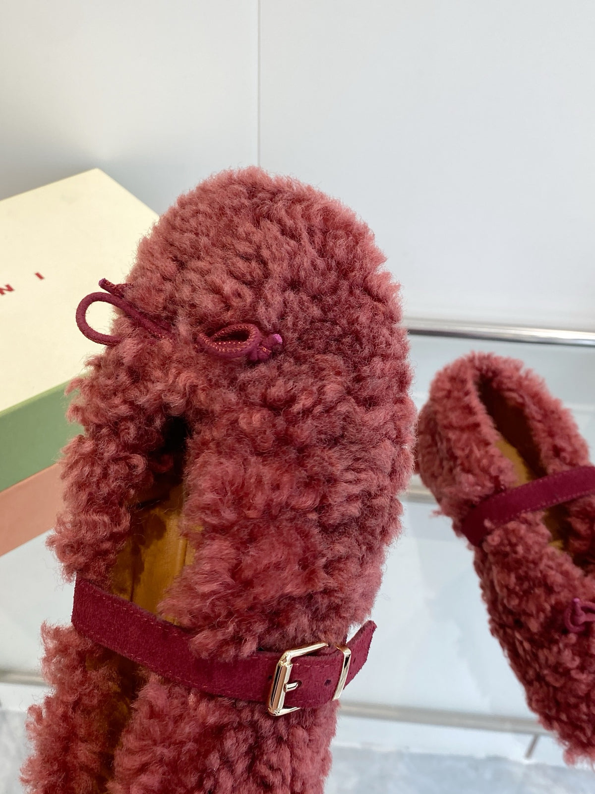 Marni SS26 Autumn/Winter New Style Furry Shoes
