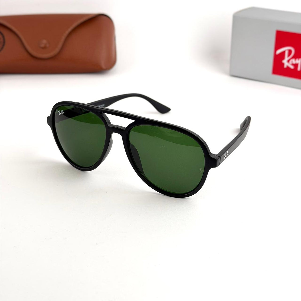 Ray Ban Aviator Full-Rim – Black Green Lenses