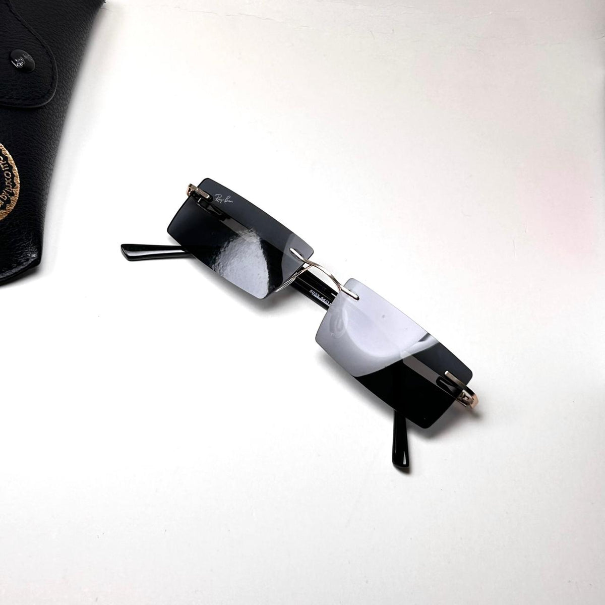 Ray Ban Classic Rectangle Small – Golden Black