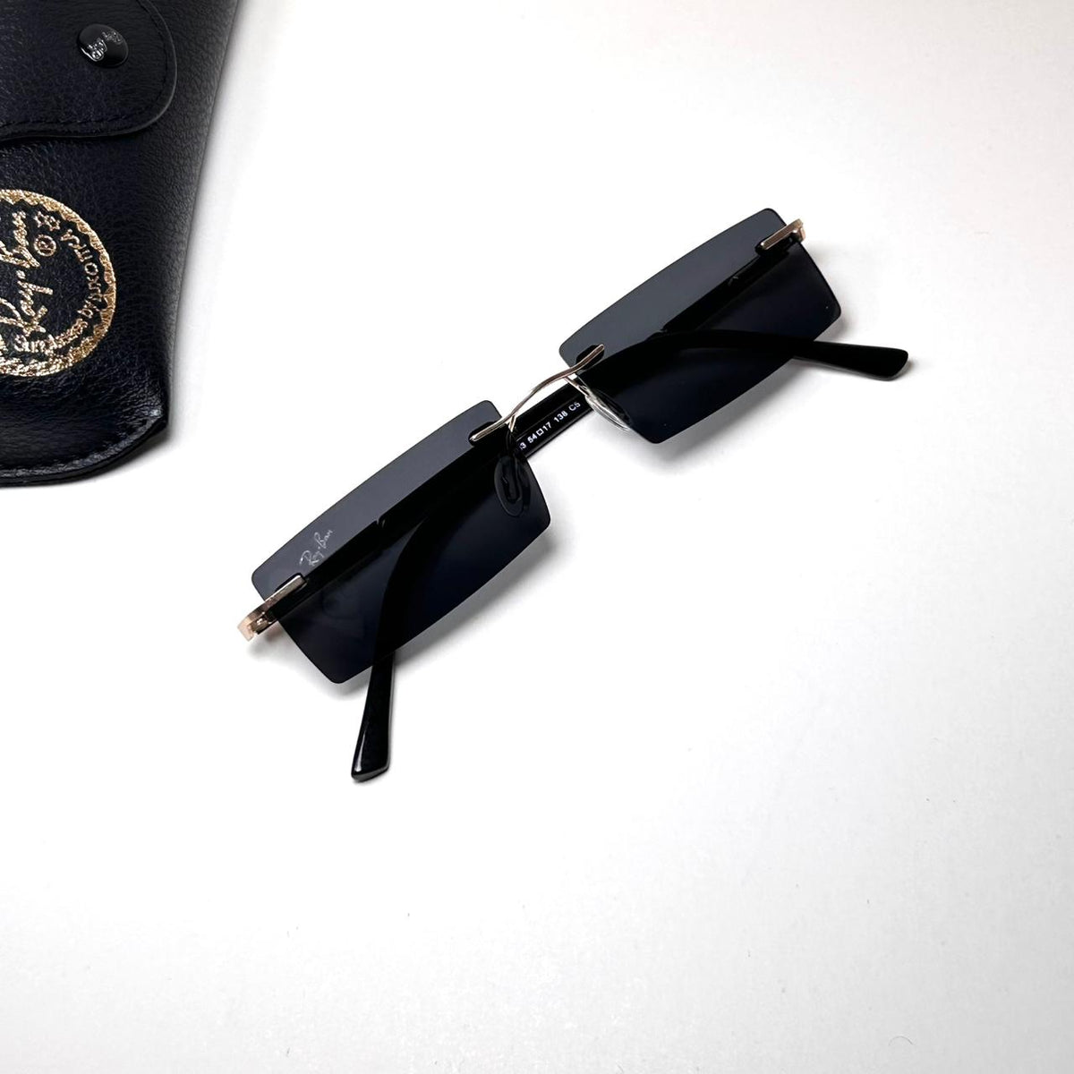 Ray Ban Classic Rectangle Small – Golden Black