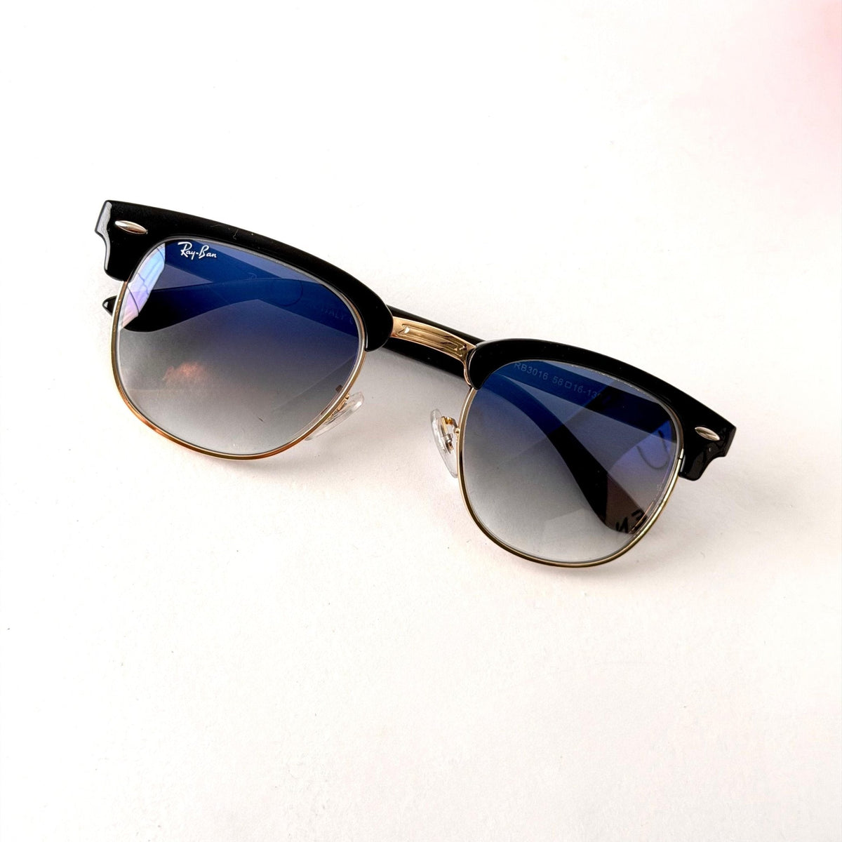 Ray Ban Clubmaster RB3016 – Blue Gradient