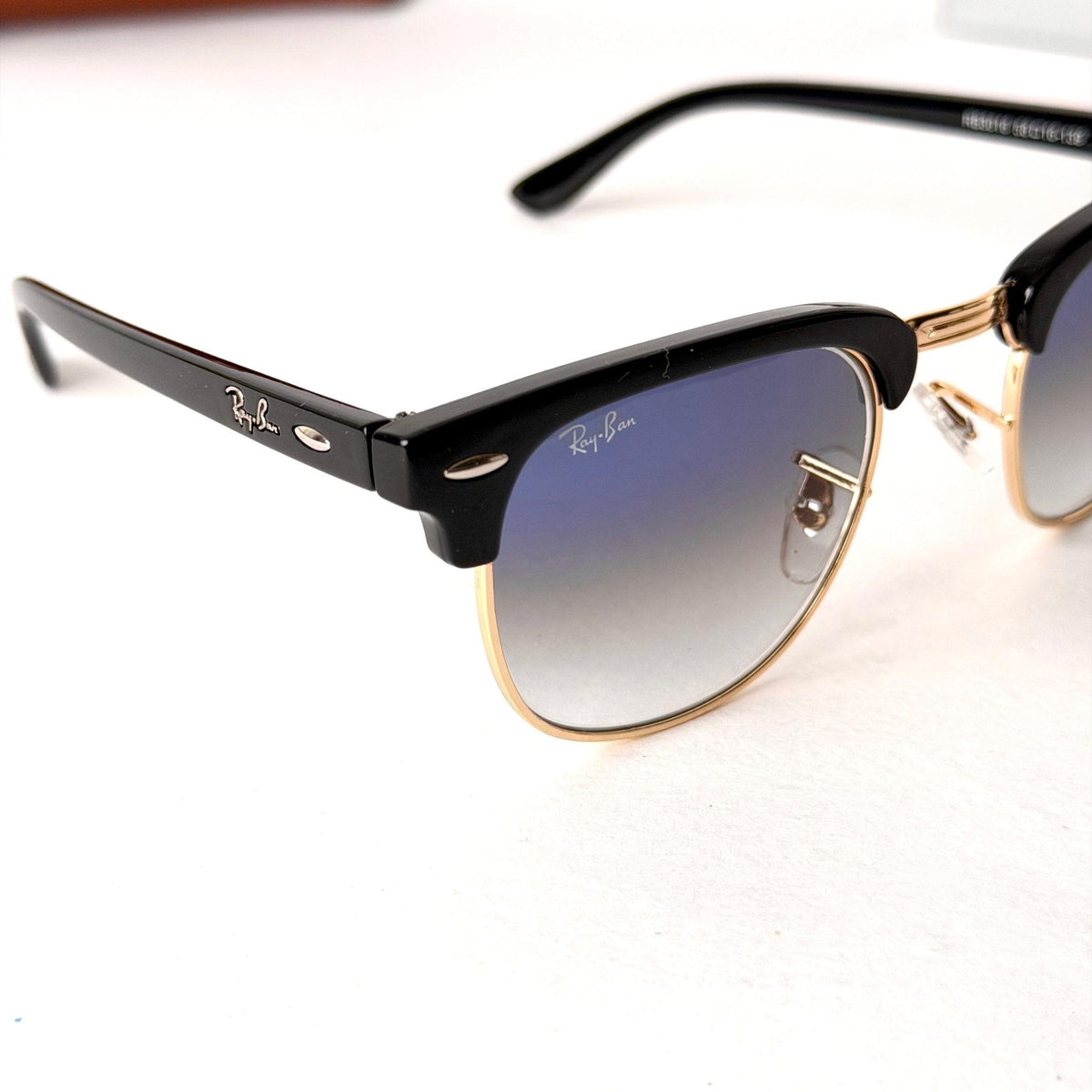 Ray Ban Clubmaster RB3016 – Blue Gradient