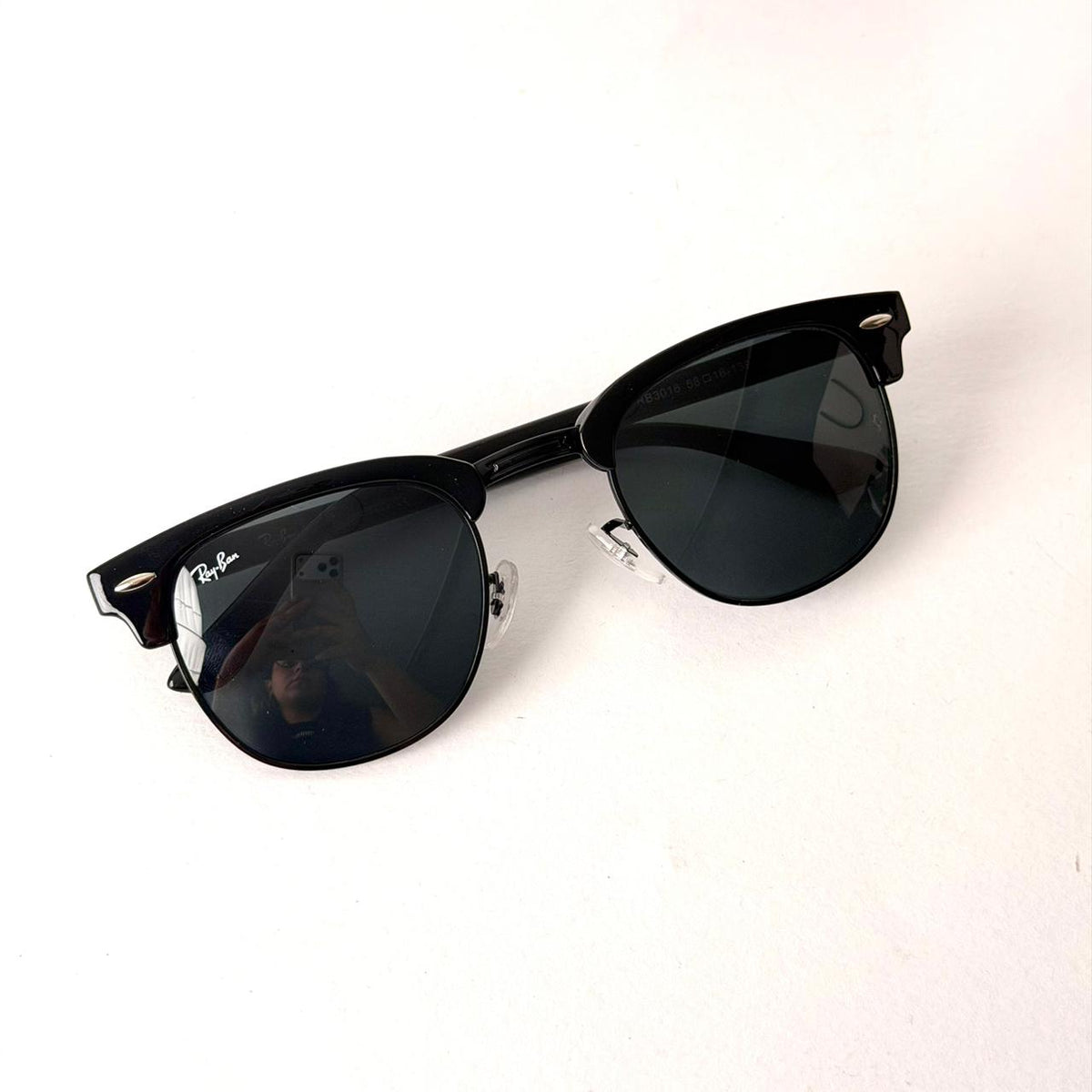 Ray Ban Clubmaster RB3016 – Full Black