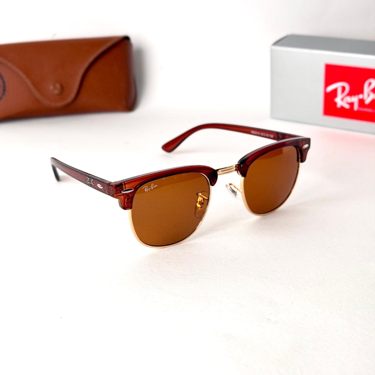 Ray Ban Clubmaster RB3016 – Brown