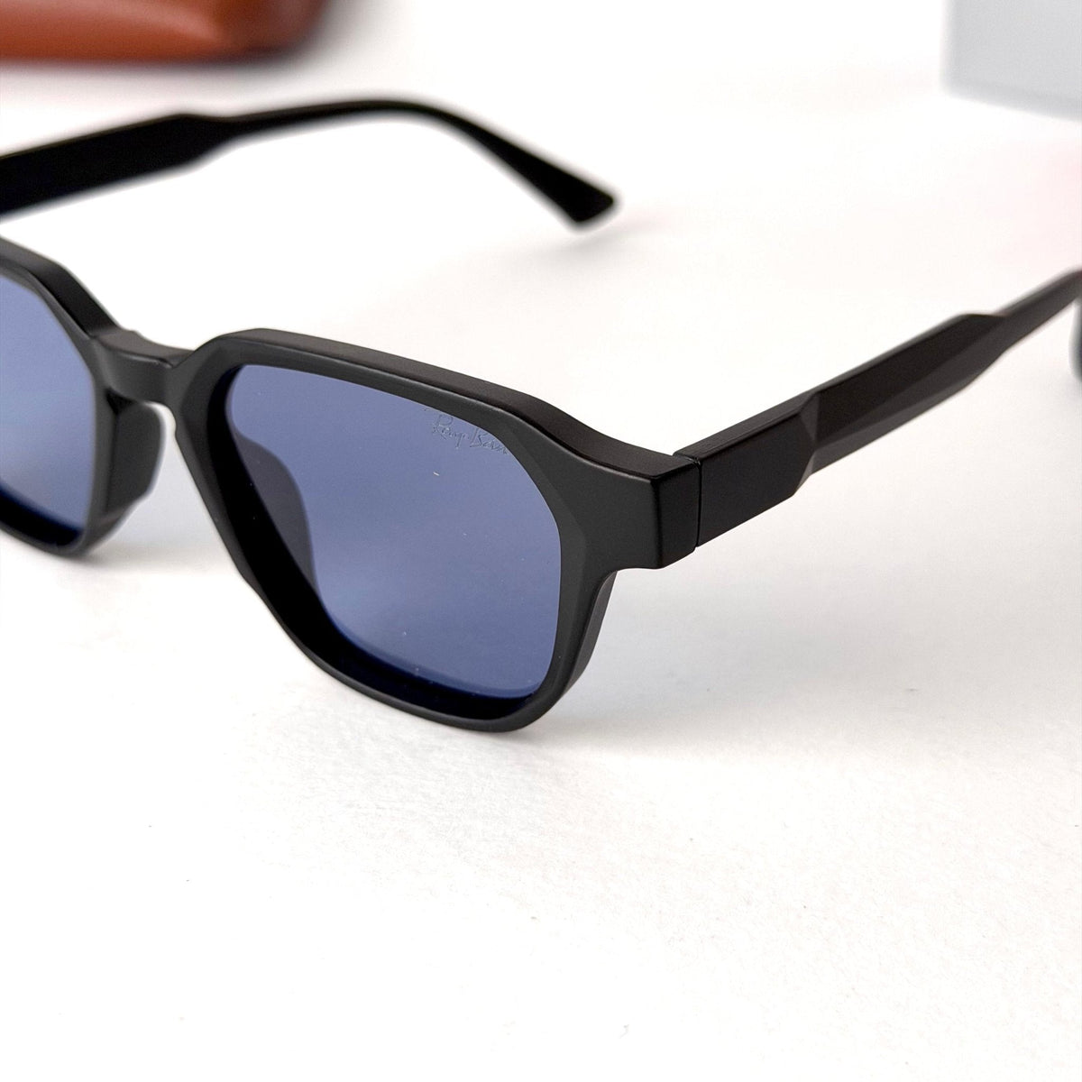 Ray Ban Hexa – Matte Black