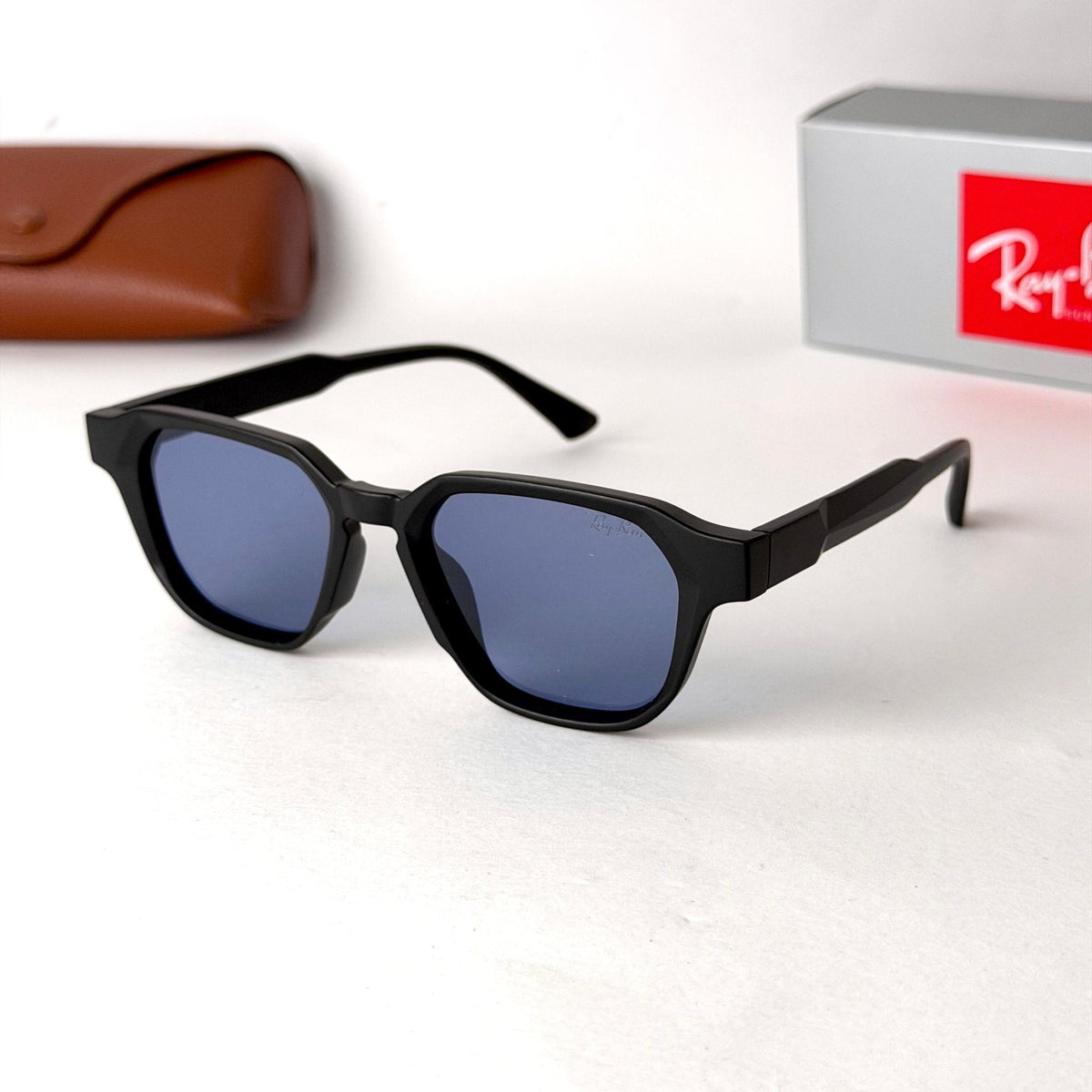Ray Ban Hexa – Matte Black