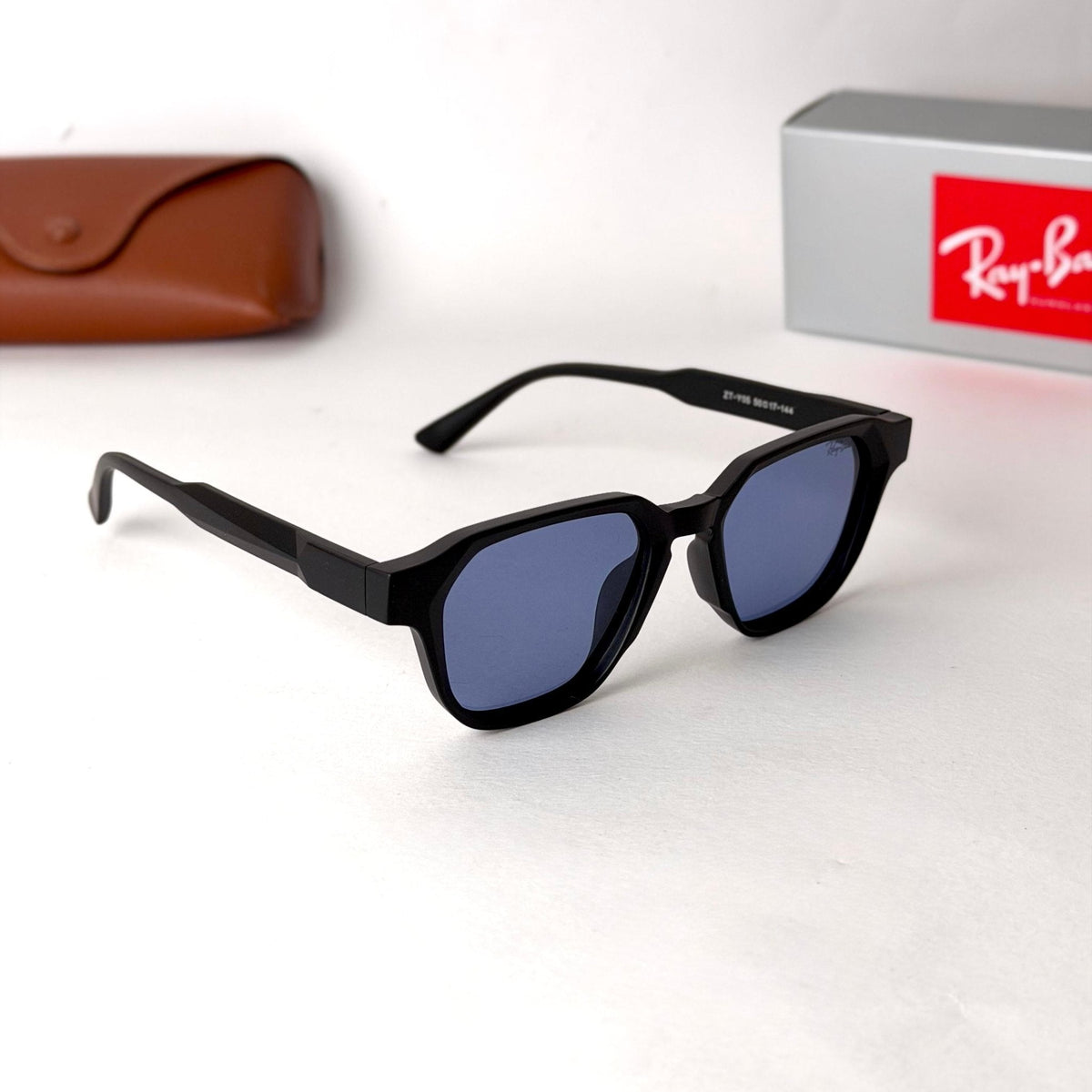 Ray Ban Hexa – Matte Black