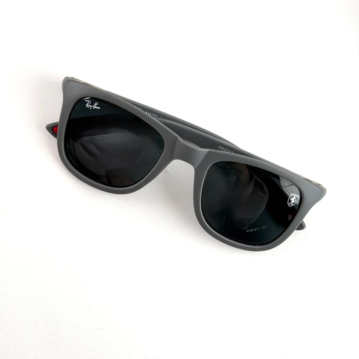 Ray Ban Scuderia Ferrari RB8352 – Matte Black