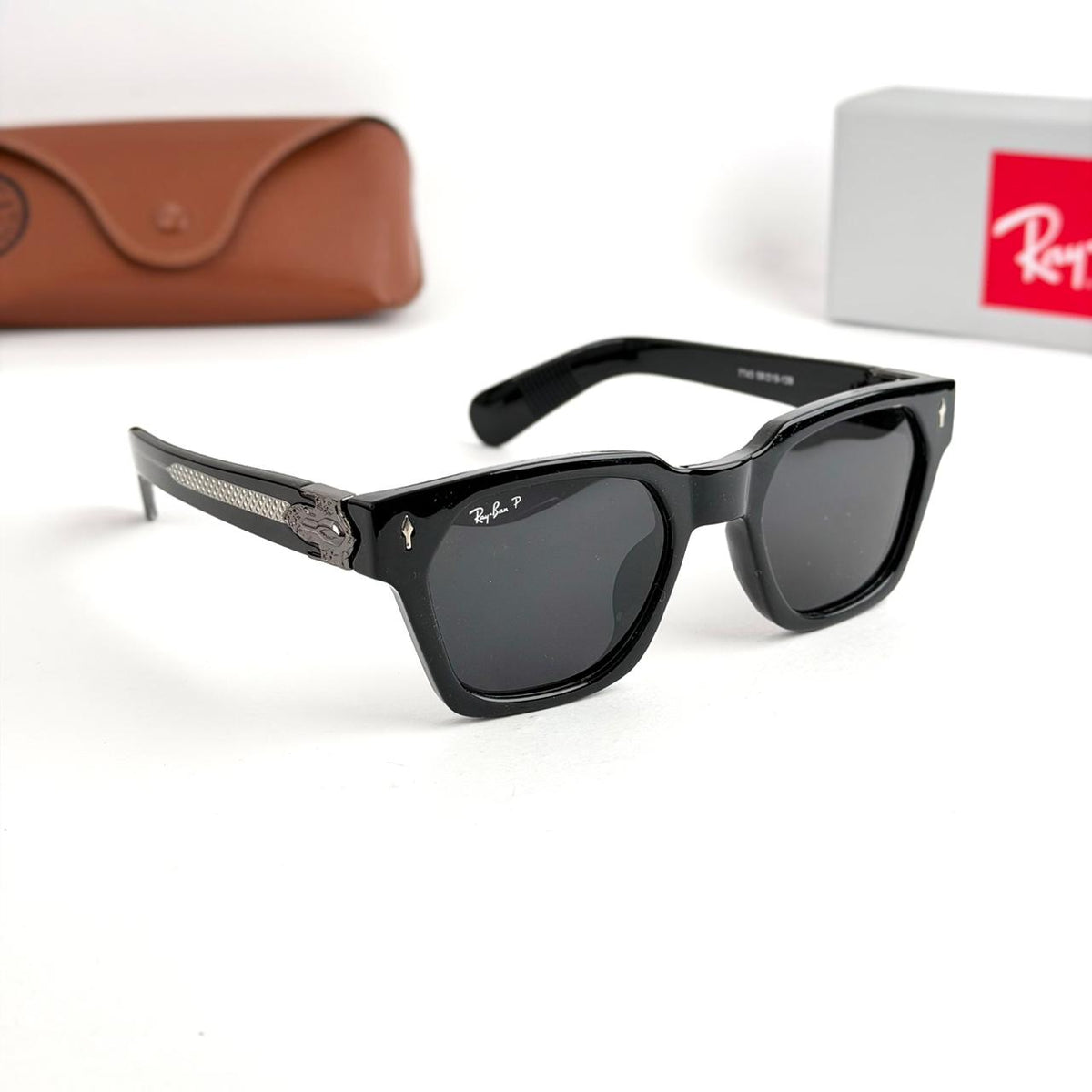 Ray Ban Square Polarized RB7743 – Black