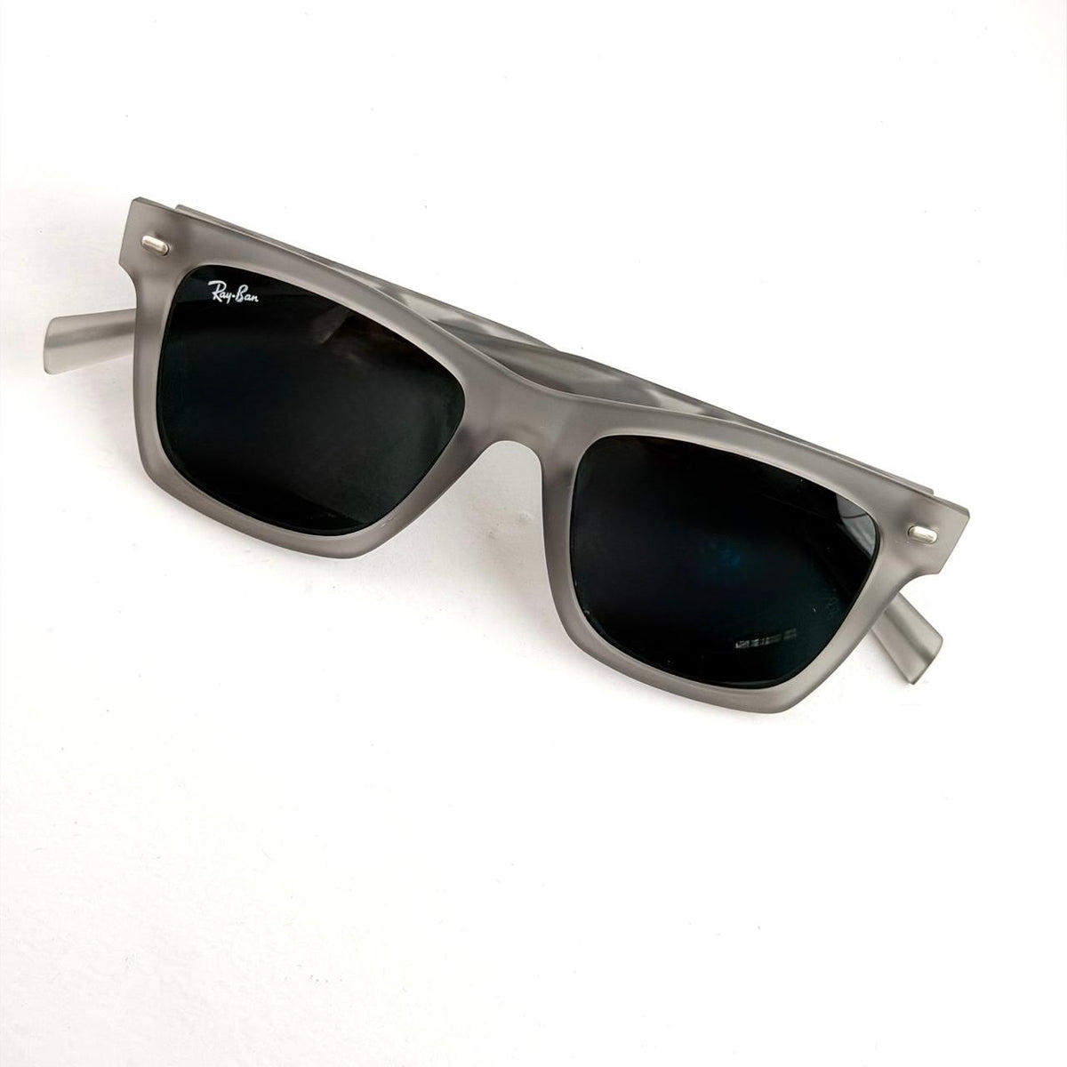 Ray Ban Wayfarer Art RB1012 – Crystal Grey