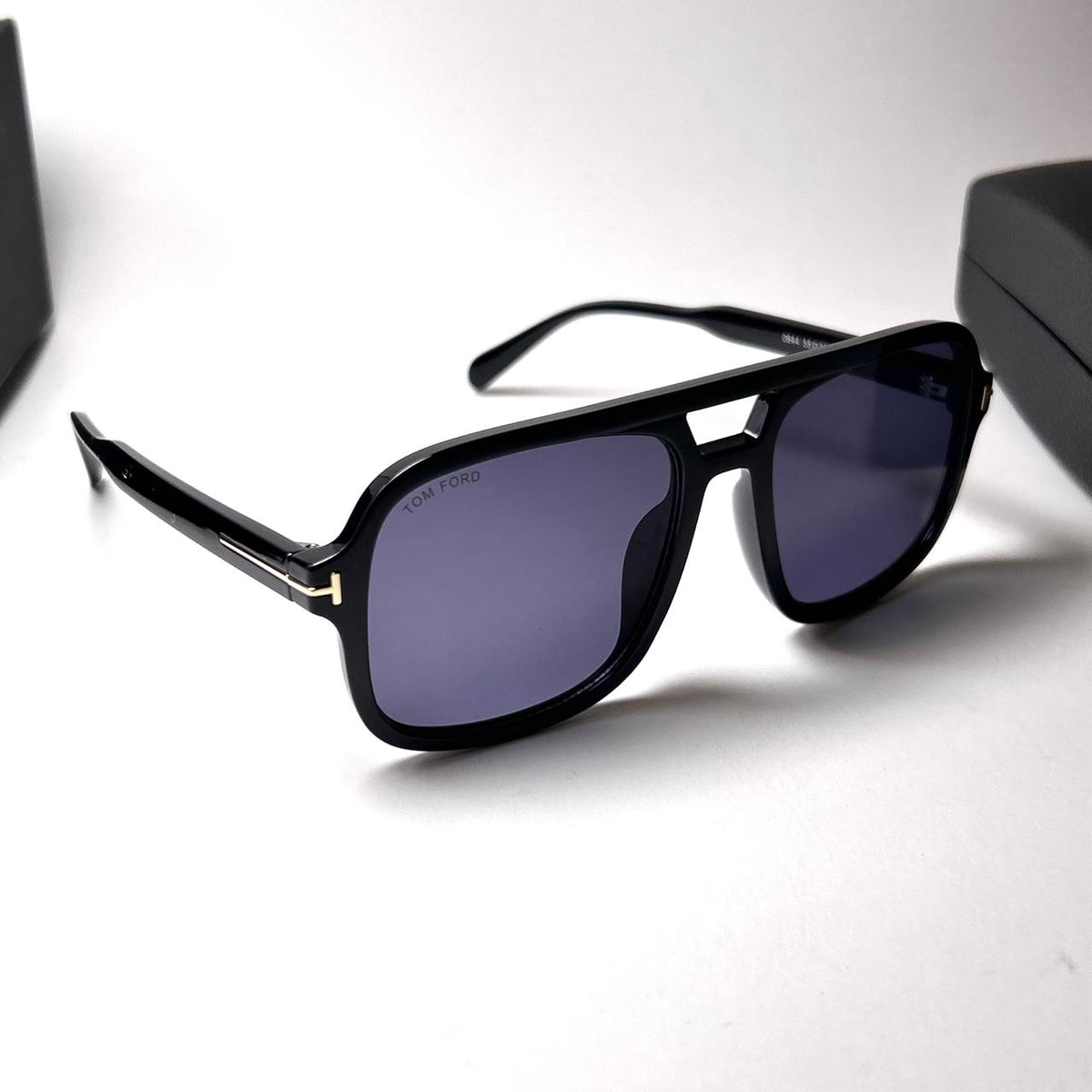 Tom Ford Falconer – Black
