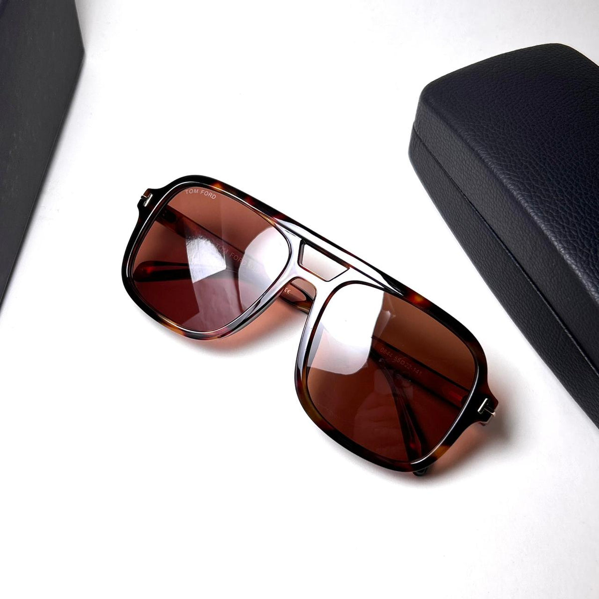 Tom Ford Falconer – Tigerl Brown
