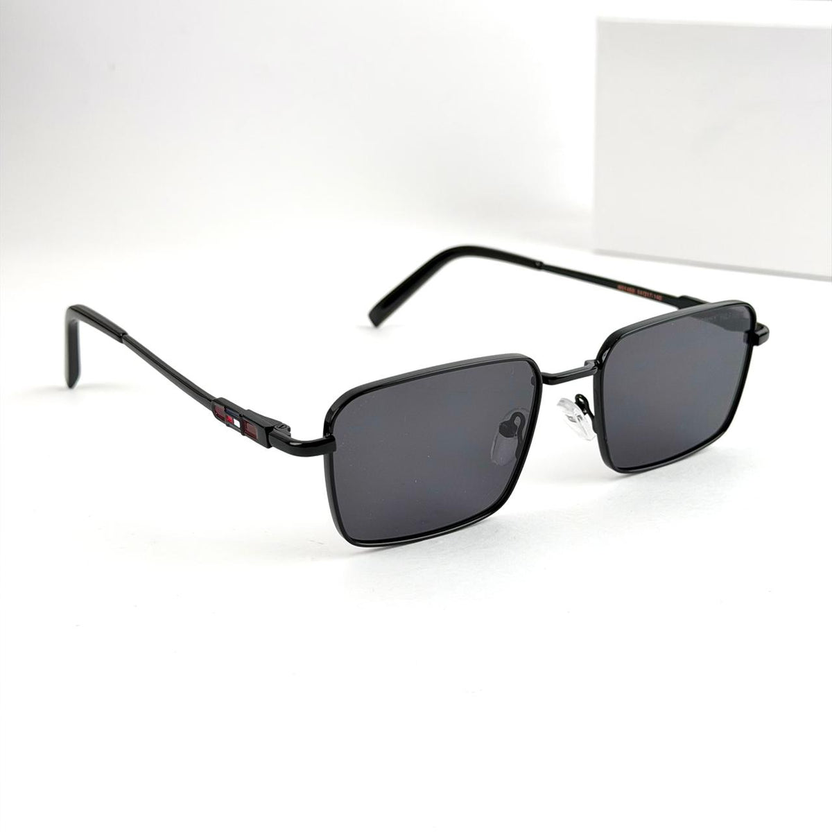 Tommy Hilfiger Rectangular – Full Black