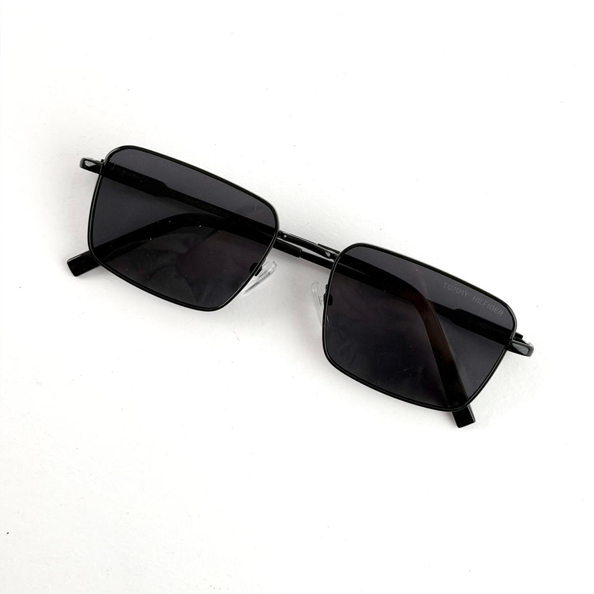 Tommy Hilfiger Rectangular – Full Black