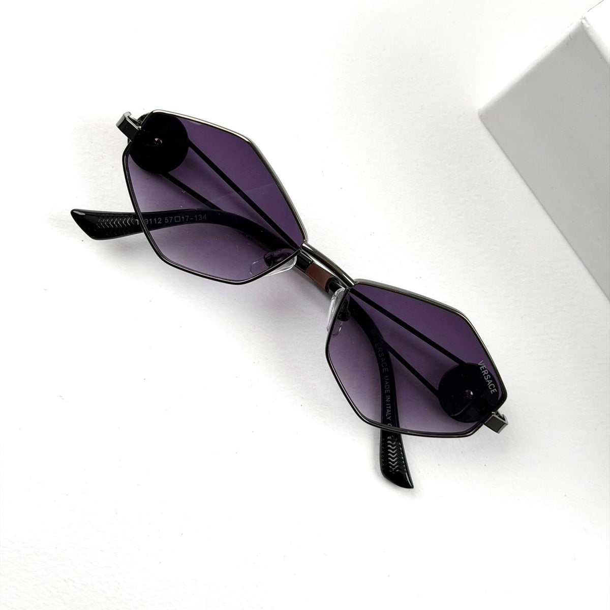 Versace Medusa Geometric T091 - Black Purple Gradient