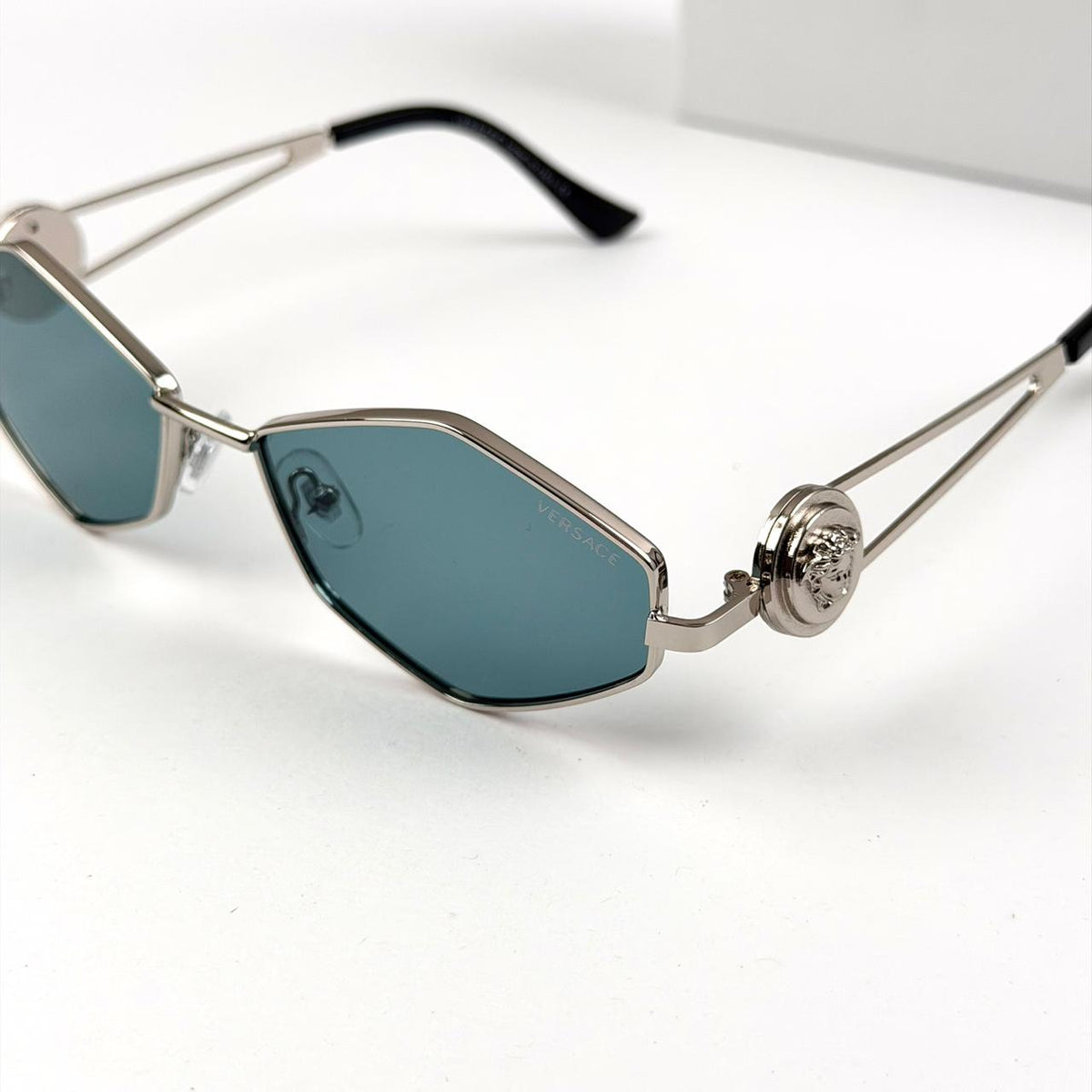 Versace Medusa Geometric T091 - Silver Mint